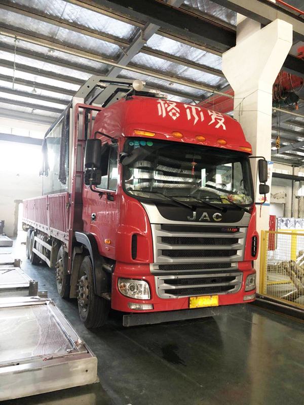 2018.6.27  江蘇邳州公交站臺(tái)、候車亭發(fā)貨