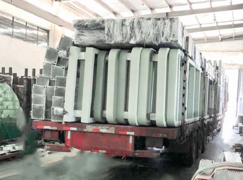 2018.7.18  湖南長沙公交站臺、候車亭發(fā)貨