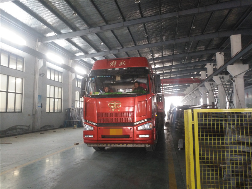 2018.12.1  威海文登公交站臺(tái)、候車亭發(fā)貨