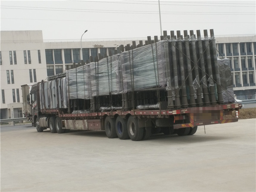 2018.12.11遼寧葫蘆島公交站臺(tái)、候車亭發(fā)貨